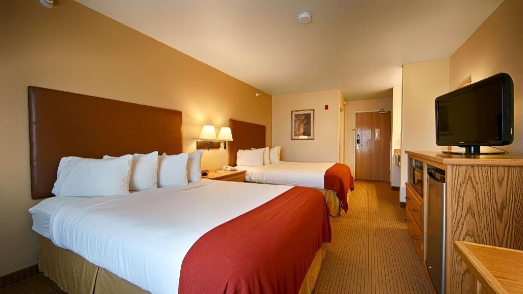 In-room safe, blackout drapes, iron/ironing board