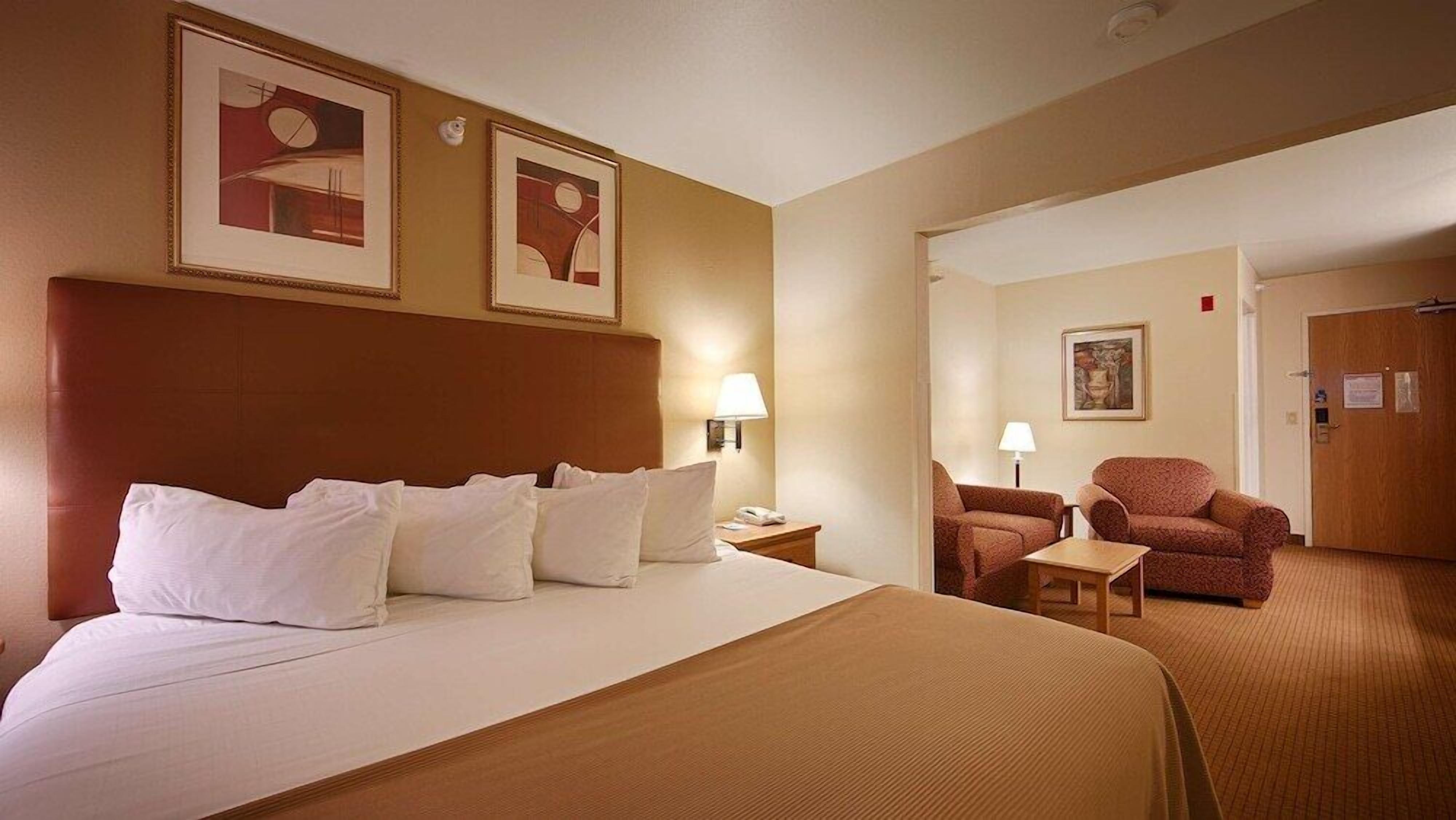 In-room safe, blackout curtains, iron/ironing board