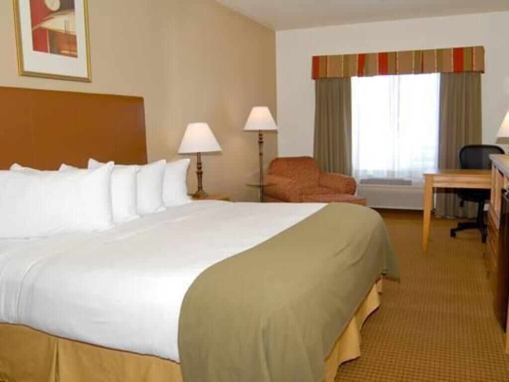 In-room safe, blackout drapes, iron/ironing board