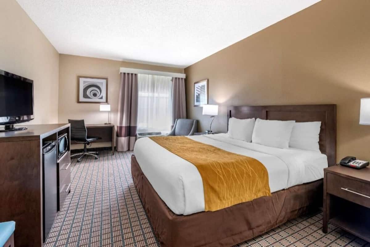 Bureau, espace de travail pour ordinateurs portables