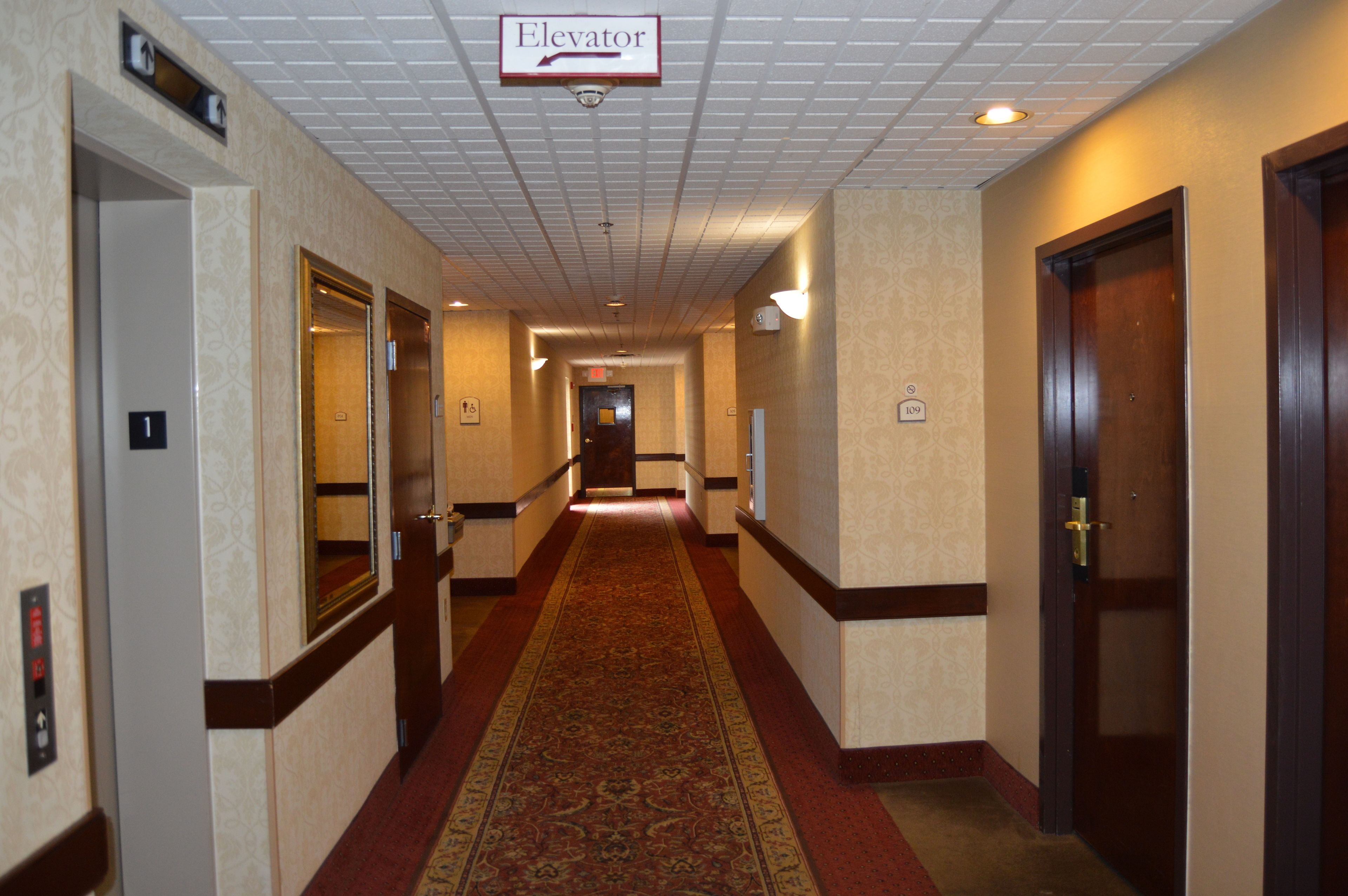 Photo - Comfort Inn & Suites Cincinnati Uptown Clifton