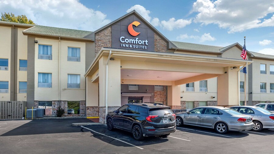 Comfort Inn & Suites Cincinnati Uptown Clifton