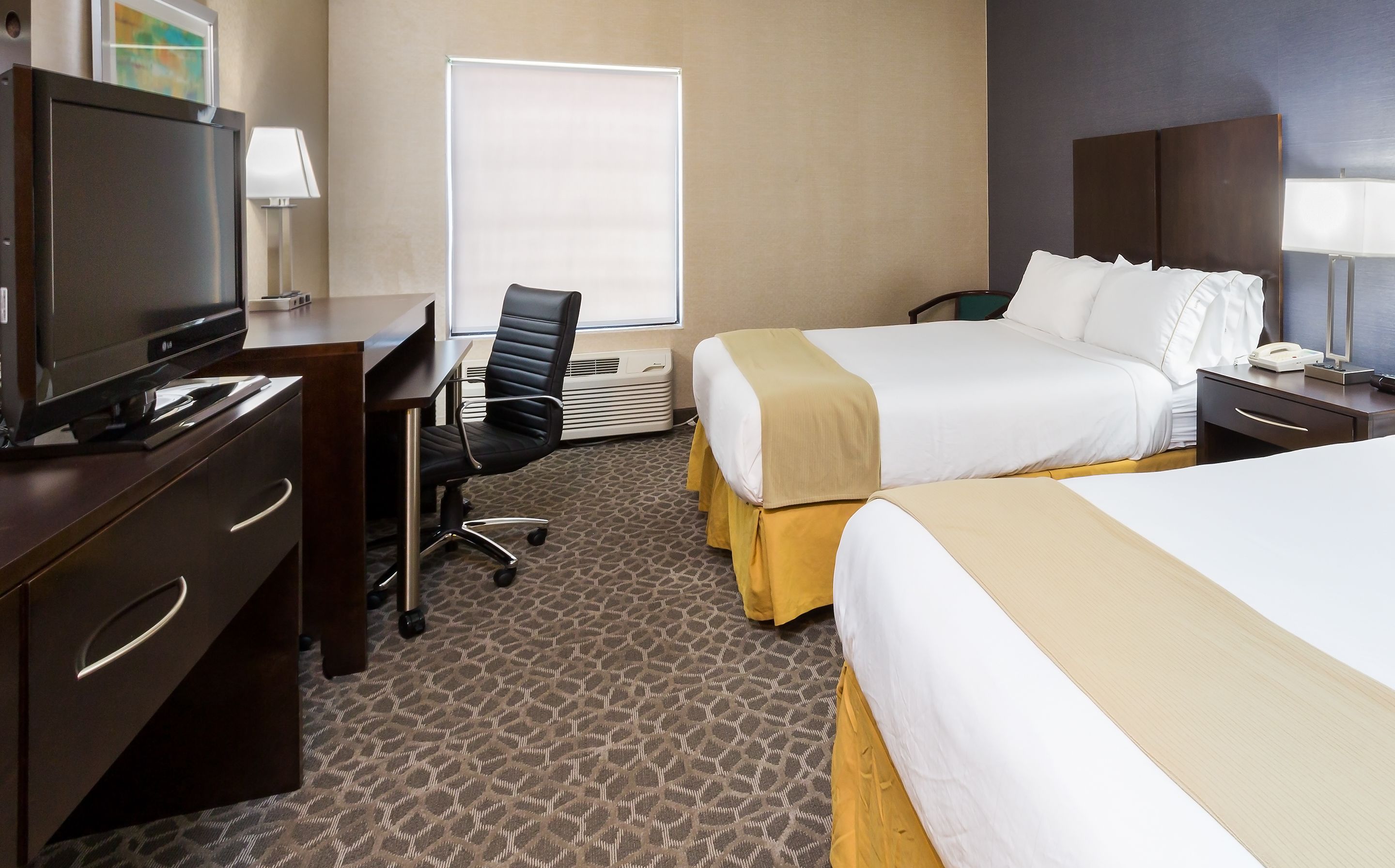 Holiday Inn Express Hotel & Suites Mt. Holly, an IHG Hotel