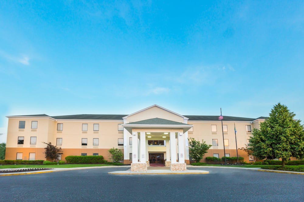 Holiday Inn Express Hotel & Suites Mt. Holly by IHG