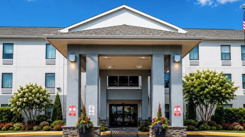 Holiday Inn Express Hotel & Suites Mt. Holly by IHG
