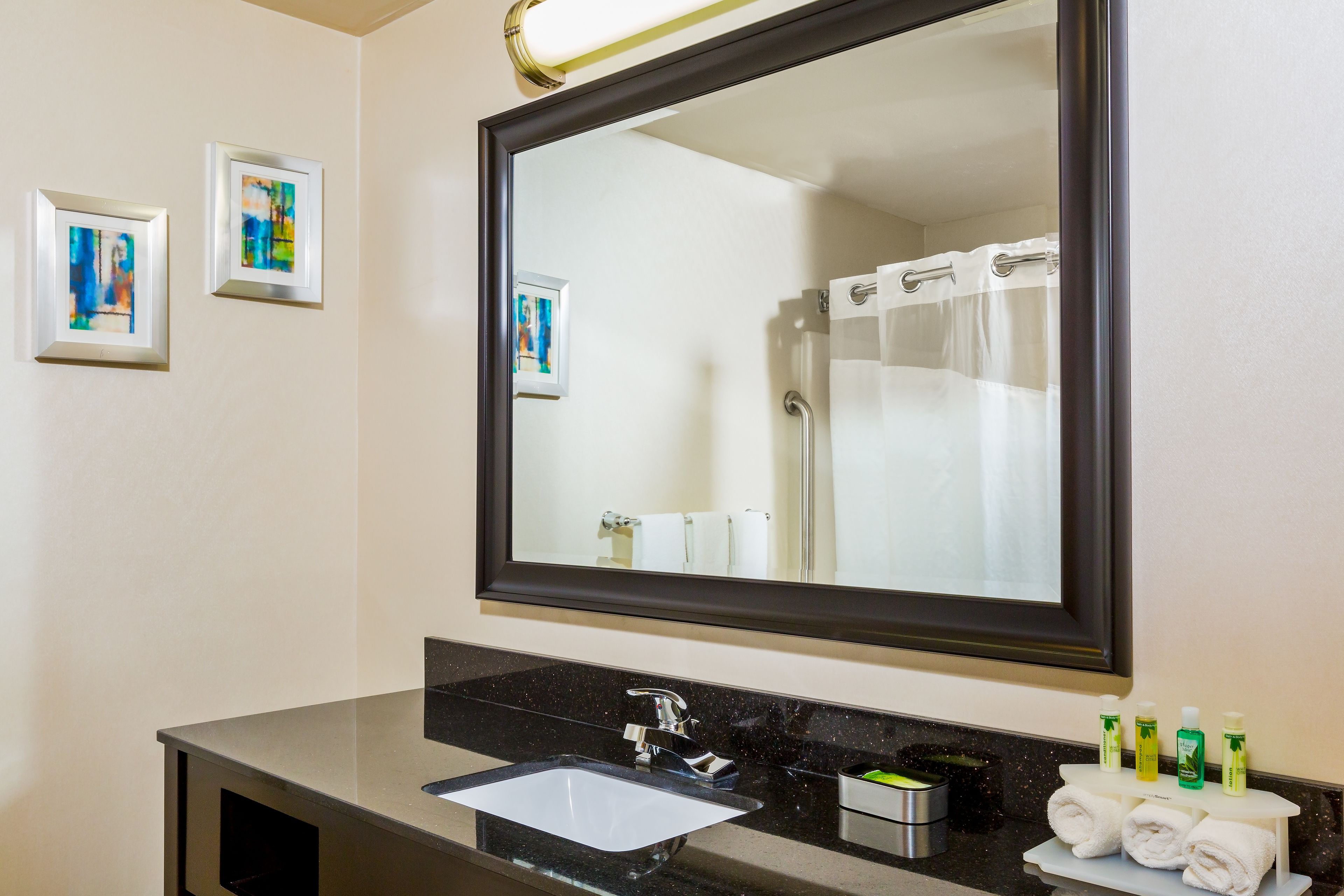 Holiday Inn Express Hotel & Suites Mt. Holly, an IHG Hotel