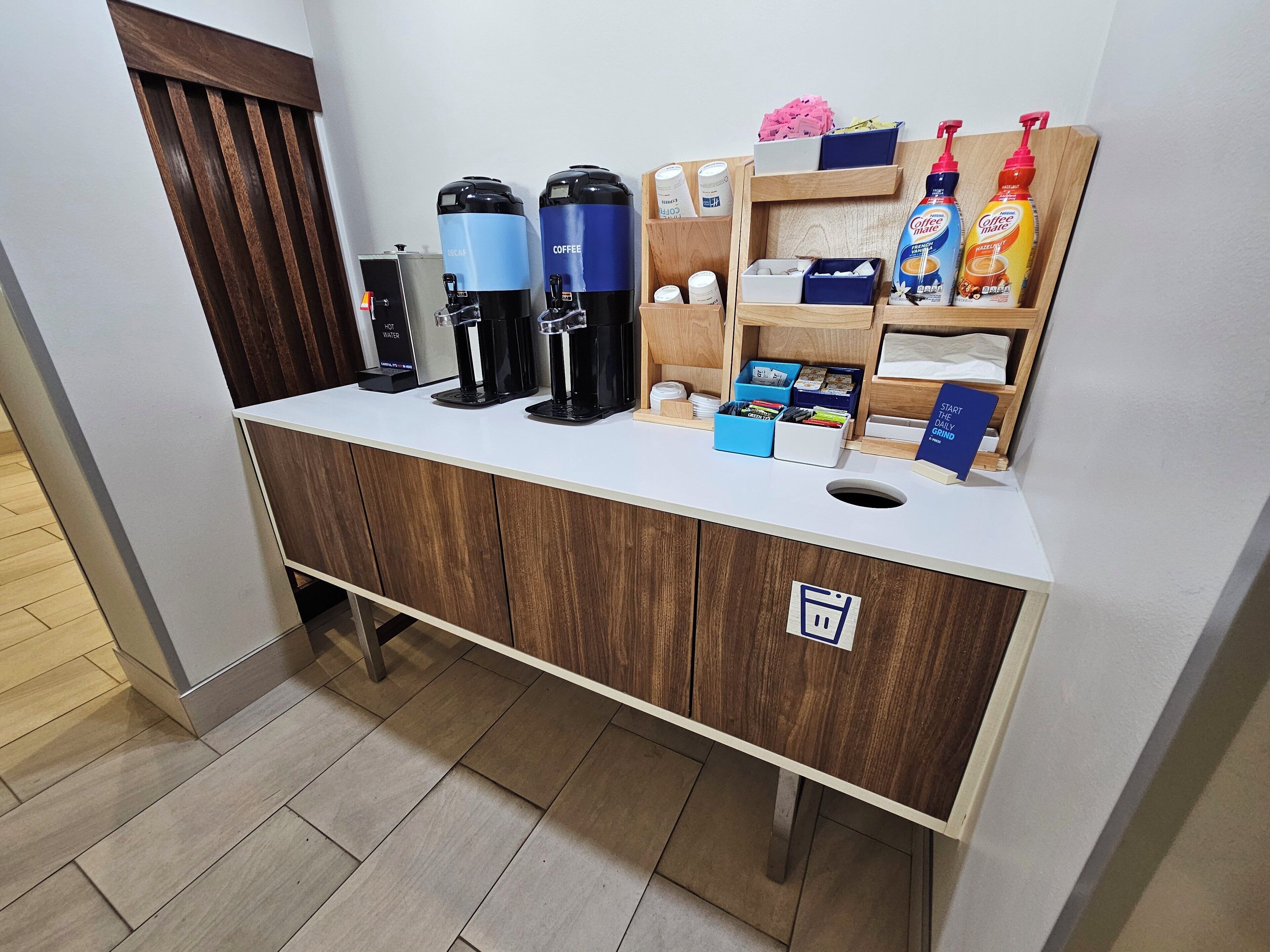 包含每日自助早餐