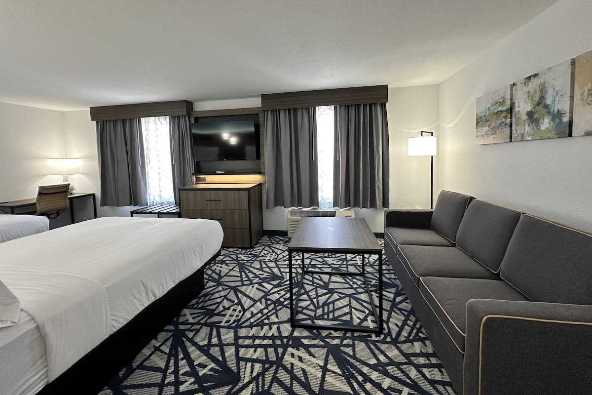Desk, blackout drapes, iron/ironing board, rollaway beds (surcharge)