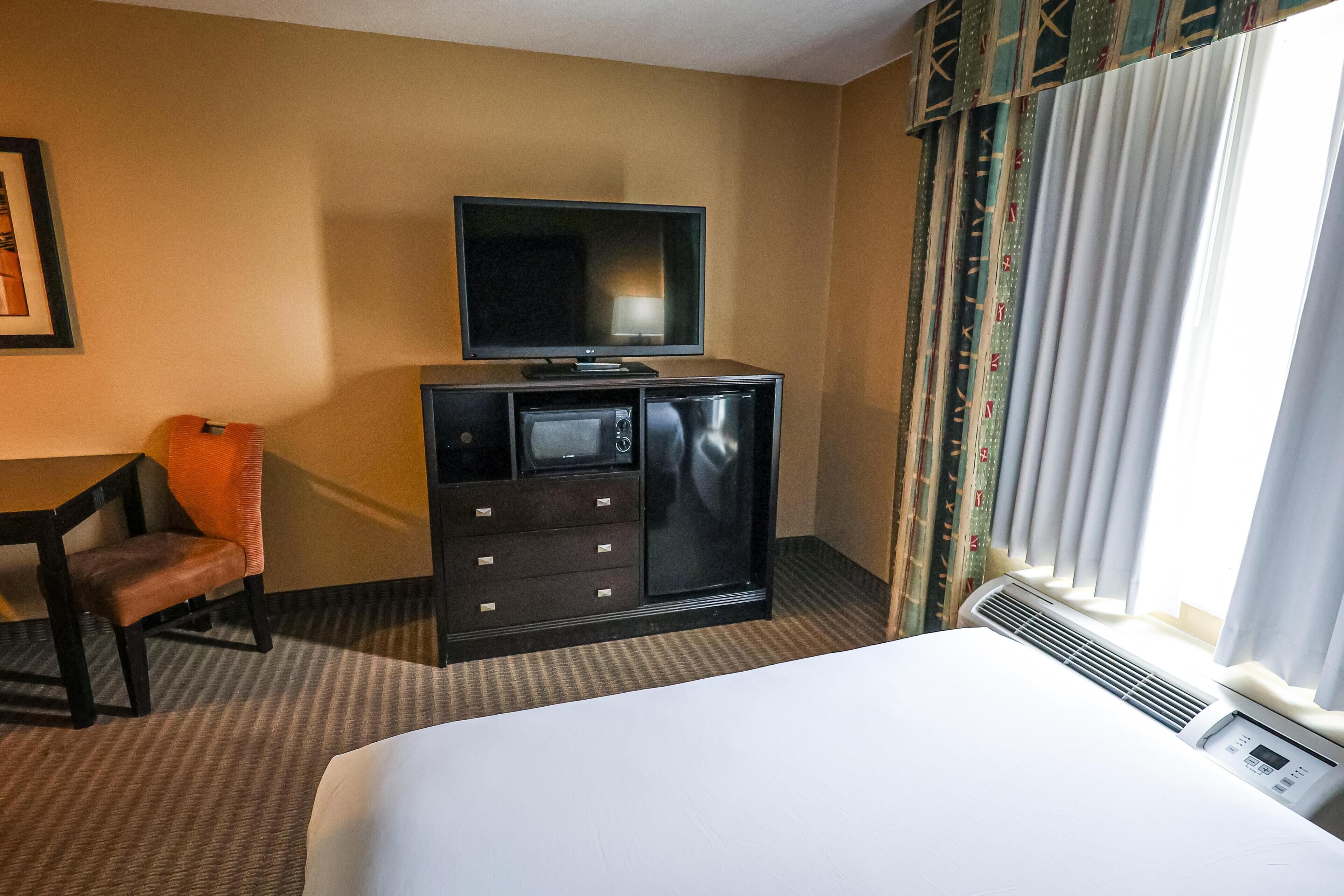 Family Room, Multiple Beds, Non Smoking, Refrigerator & Microwave | Desk, blackout drapes, iron/ironing board, rollaway beds