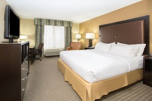 Standard Room, 1 King Bed | Desk, blackout drapes, iron/ironing board, rollaway beds