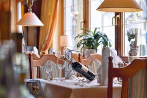 Lunch and dinner served, Regional cuisine - Hotel Central (Willingen)