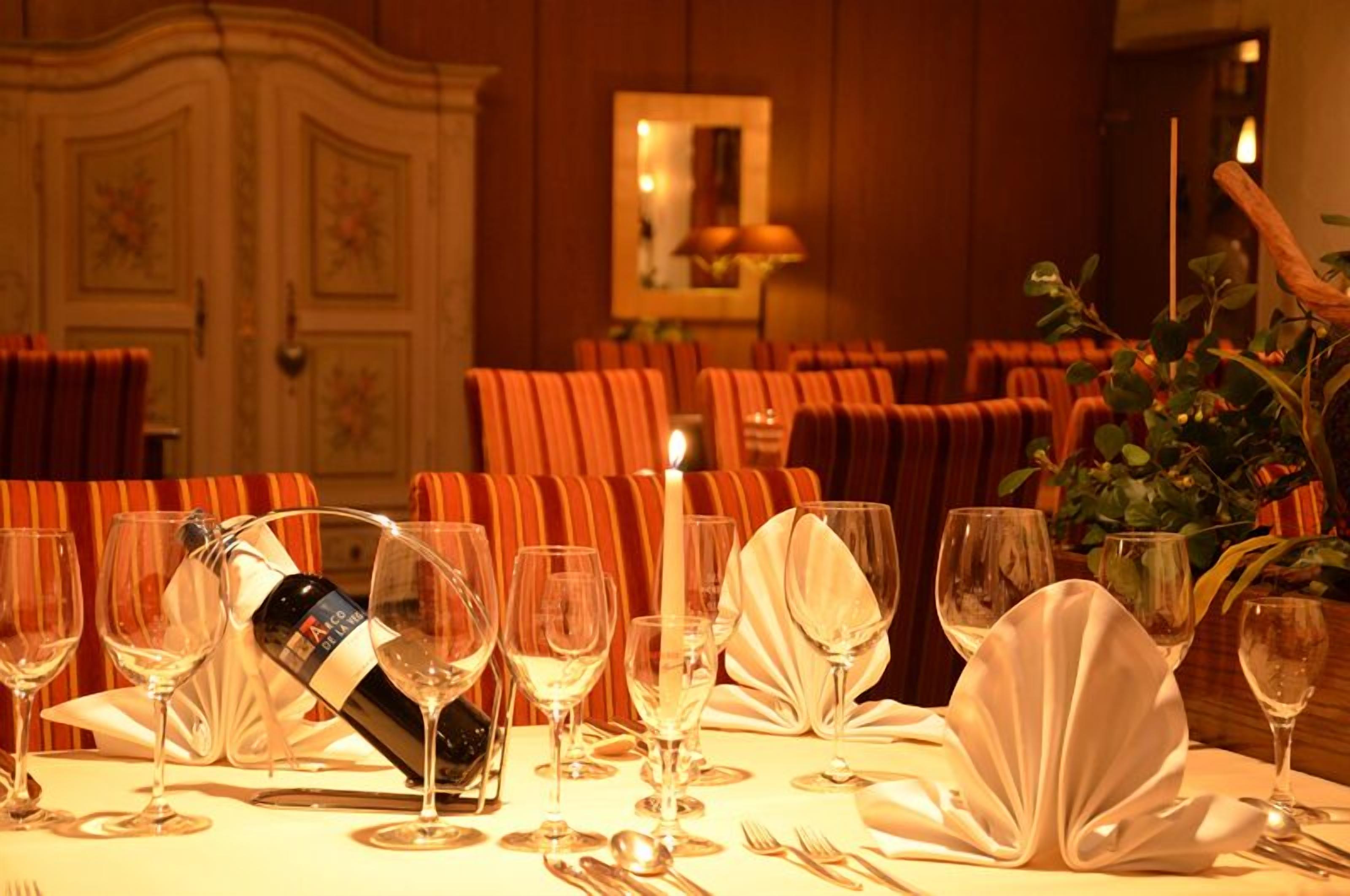 lunch and dinner served, regional cuisine