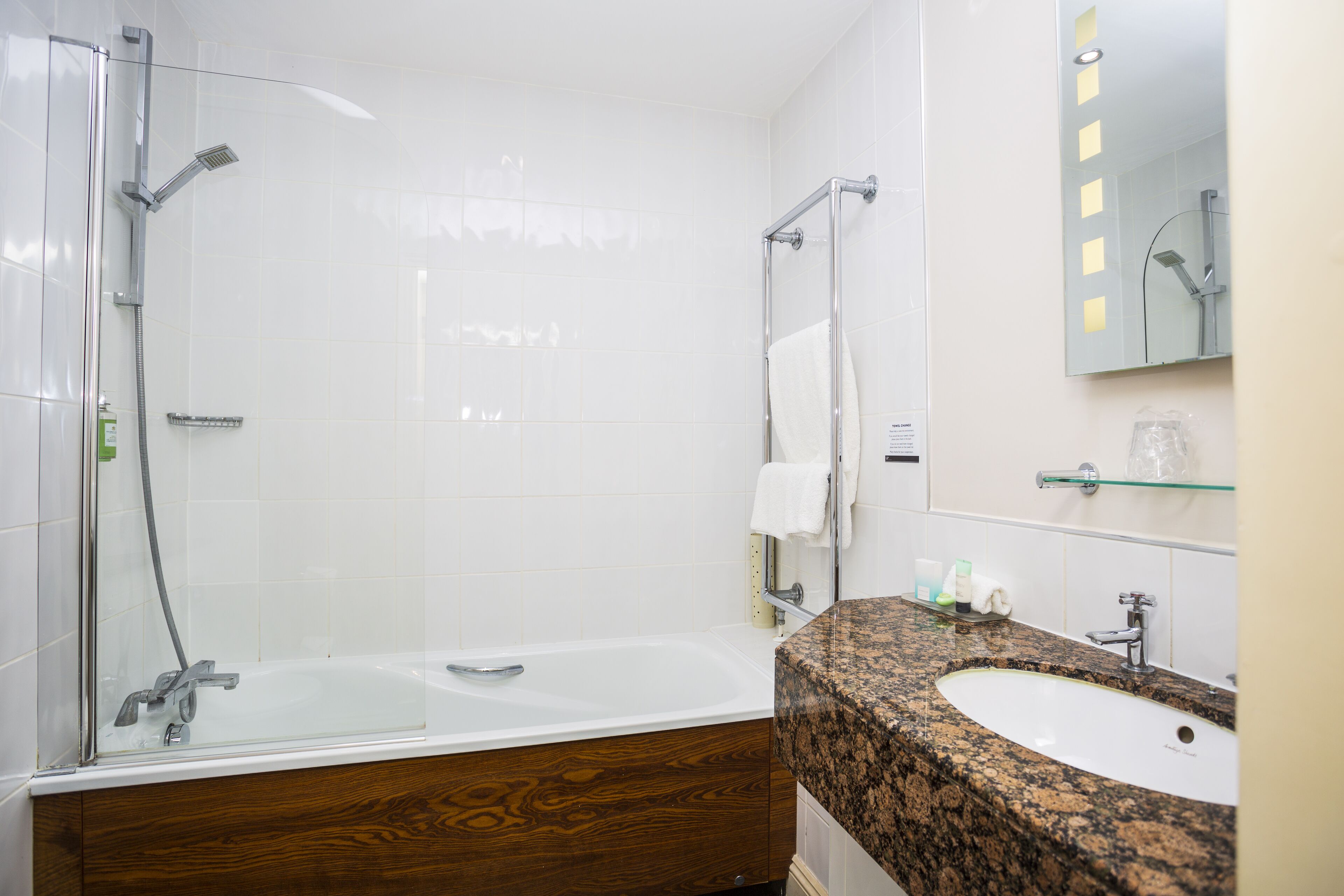 家庭客房, 1 間臥室 | 浴室 | 免費盥洗用品、吹風機、毛巾