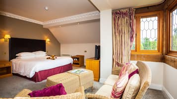 In-room safe, desk, laptop workspace, iron/ironing board