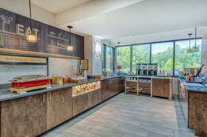 Free daily buffet breakfast