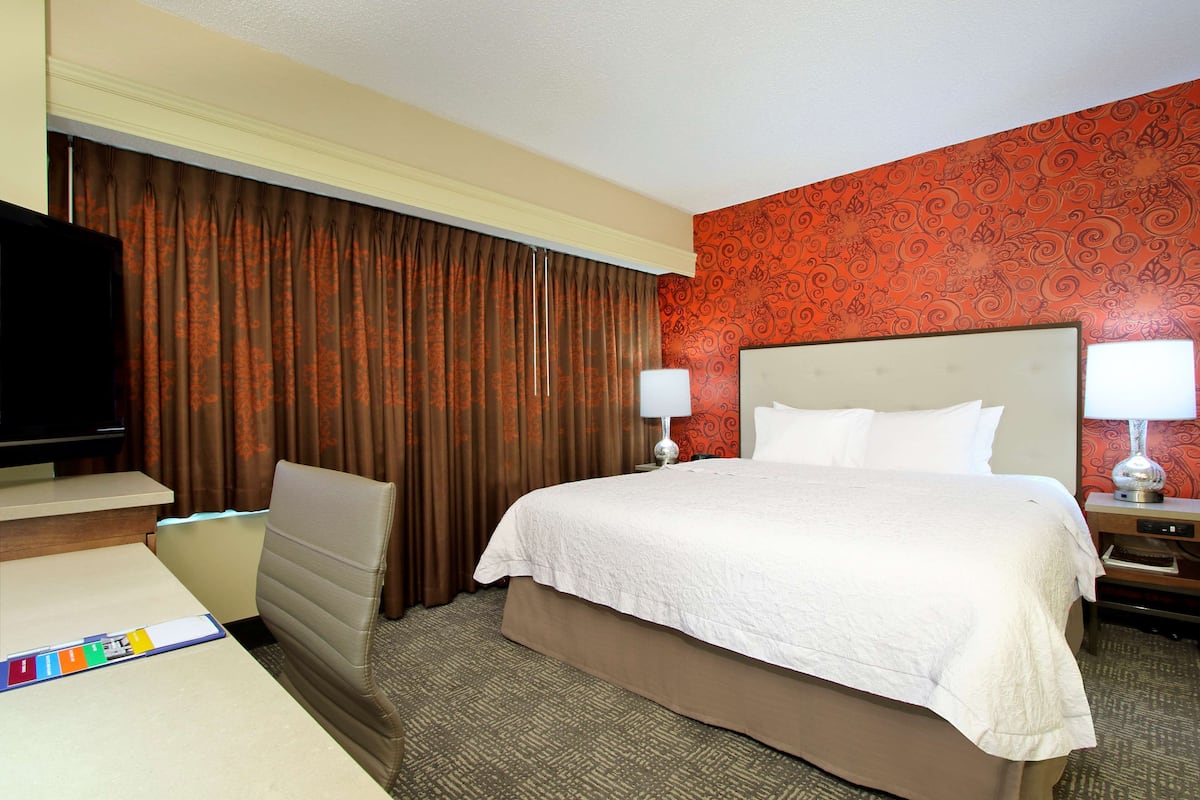 Hypo-allergenic bedding, pillow-top beds, in-room safe
