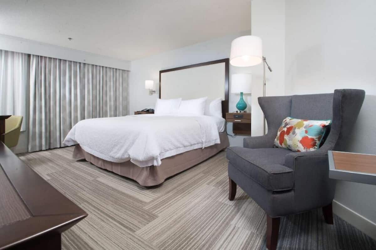 In-room safe, iron/ironing board, cots/infant beds, free WiFi