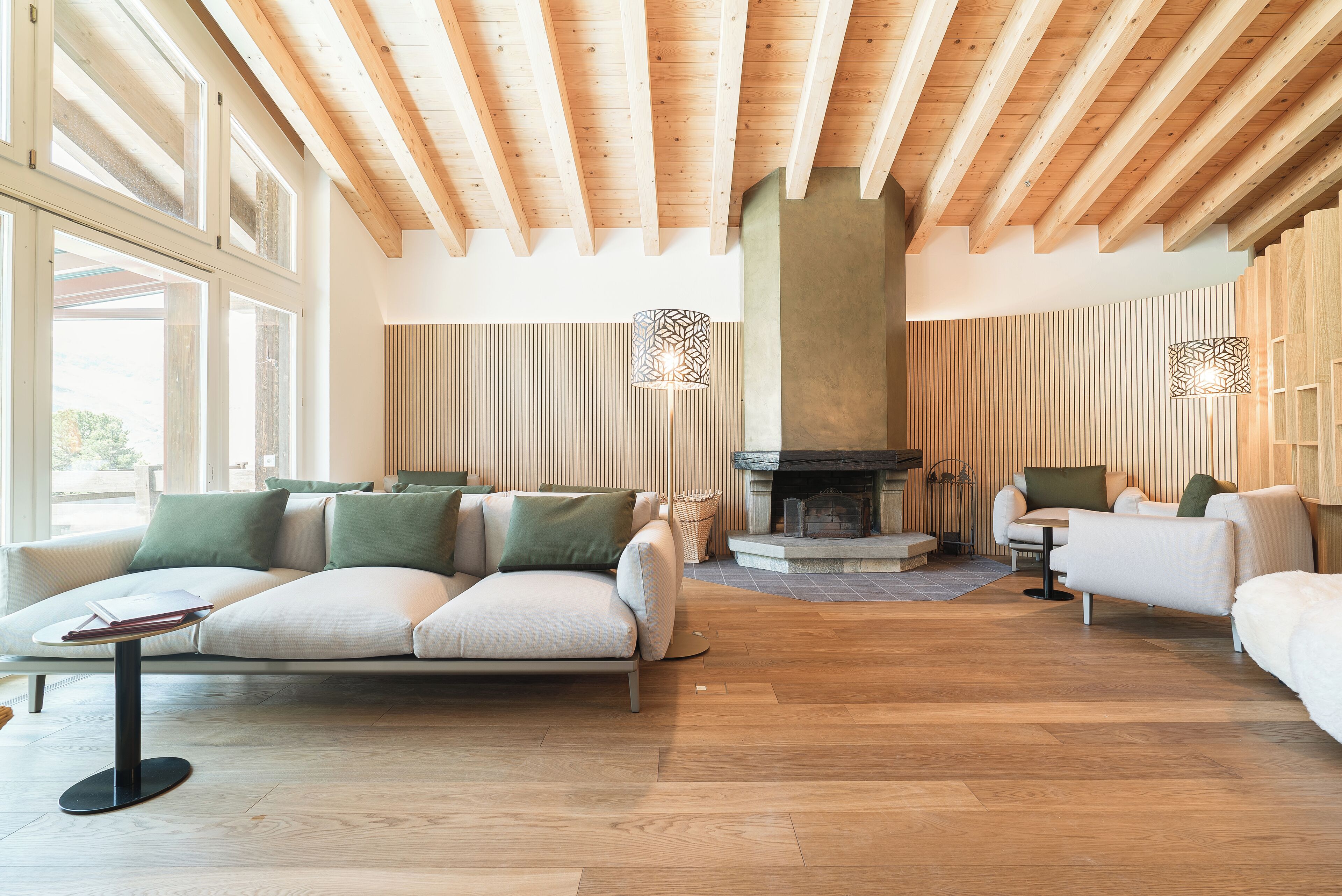 sauna, hot tub, steam room, body treatments, aromatherapy