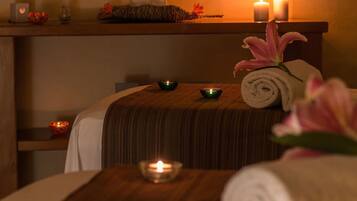 Couples treatment room(s), sauna, steam room, body treatments