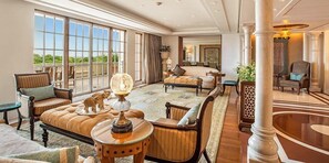 Premium bedding, minibar, in-room safe, desk - The Oberoi Amarvilas, Agra (Agra)