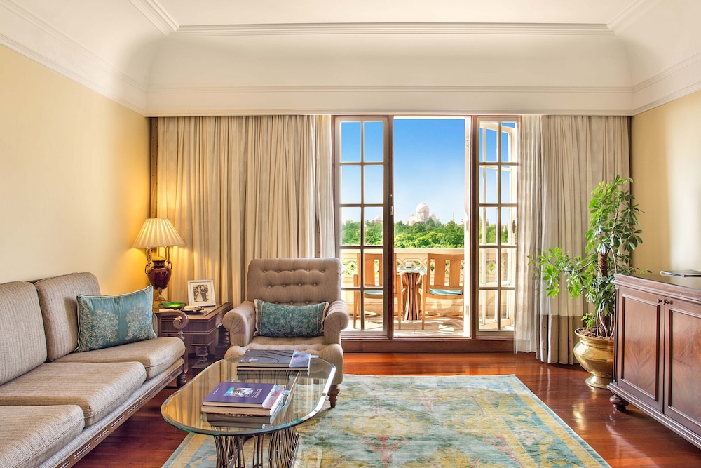 The Oberoi Amarvilas, Agra by null