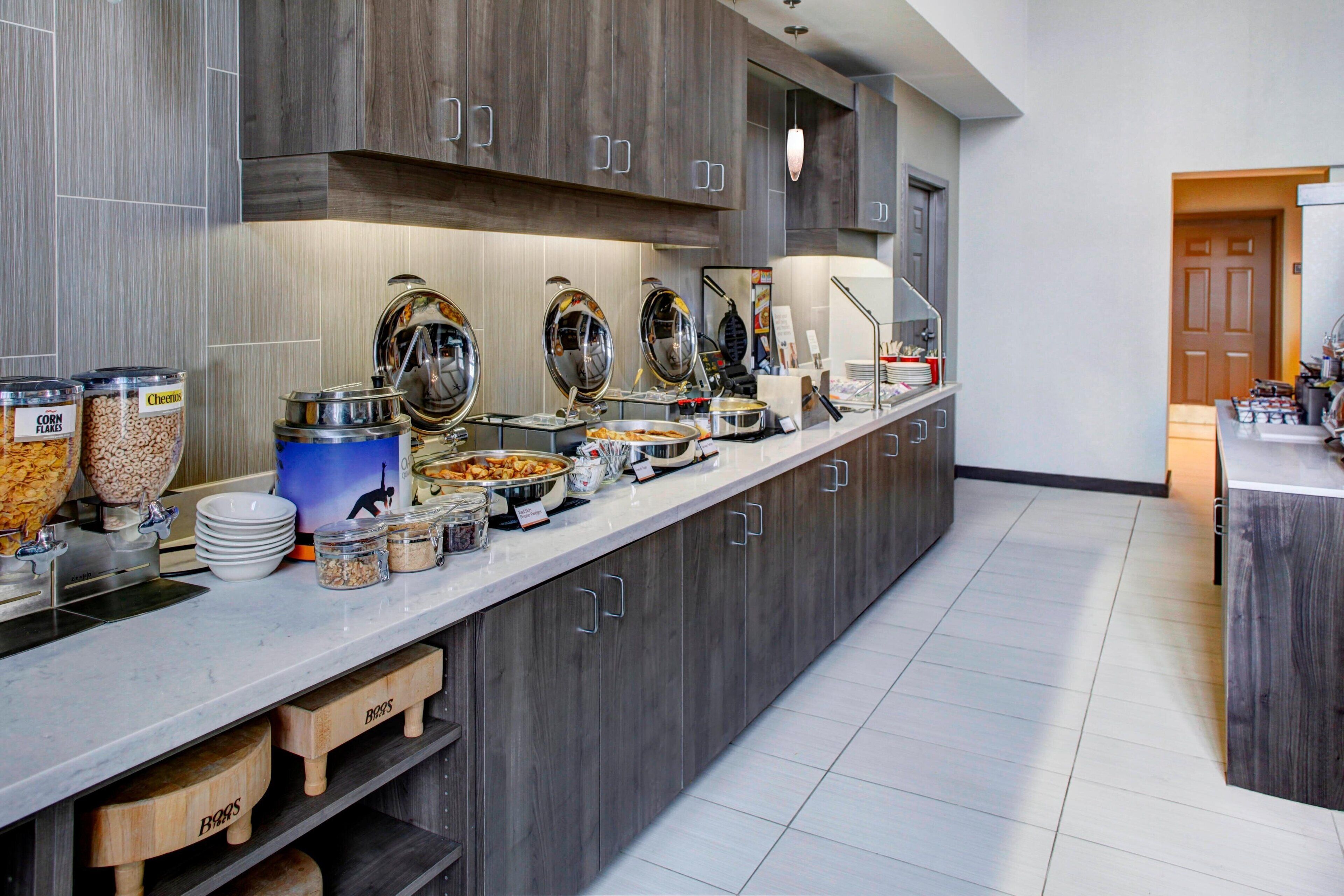 free daily continental breakfast