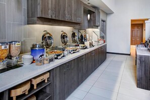 Petit déjeuner continental compris tous les jours