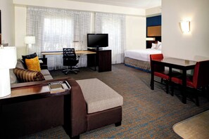 In-room safe, desk, laptop workspace, iron/ironing board