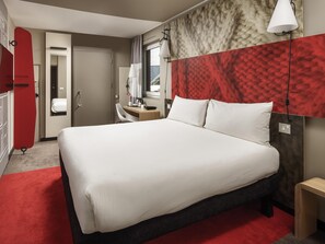 Escrivaninha, quartos à prova de som, ferros/tábuas de passar roupa