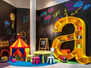 Children’s play area – indoor