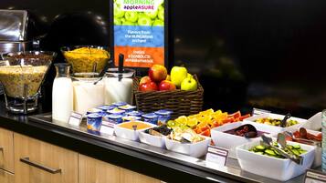 Desayuno buffet (HUF 3000 por persona)