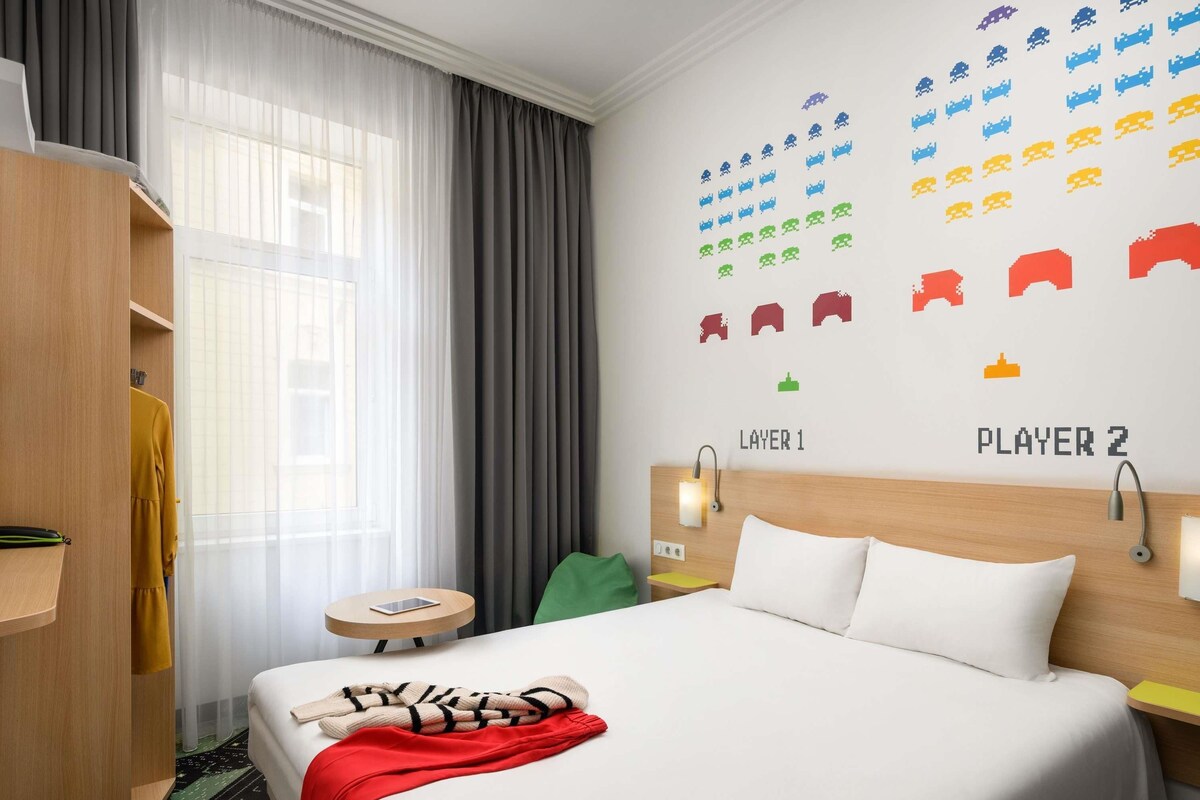 In-room safe, desk, blackout drapes, soundproofing