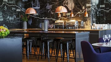 Breakfast, lunch, dinner served; Scandinavian cuisine