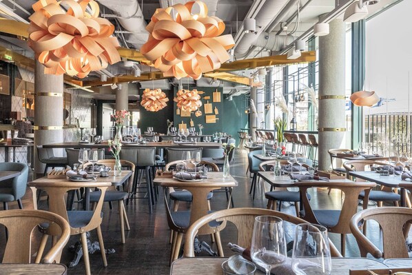 供应晚餐，西班牙菜