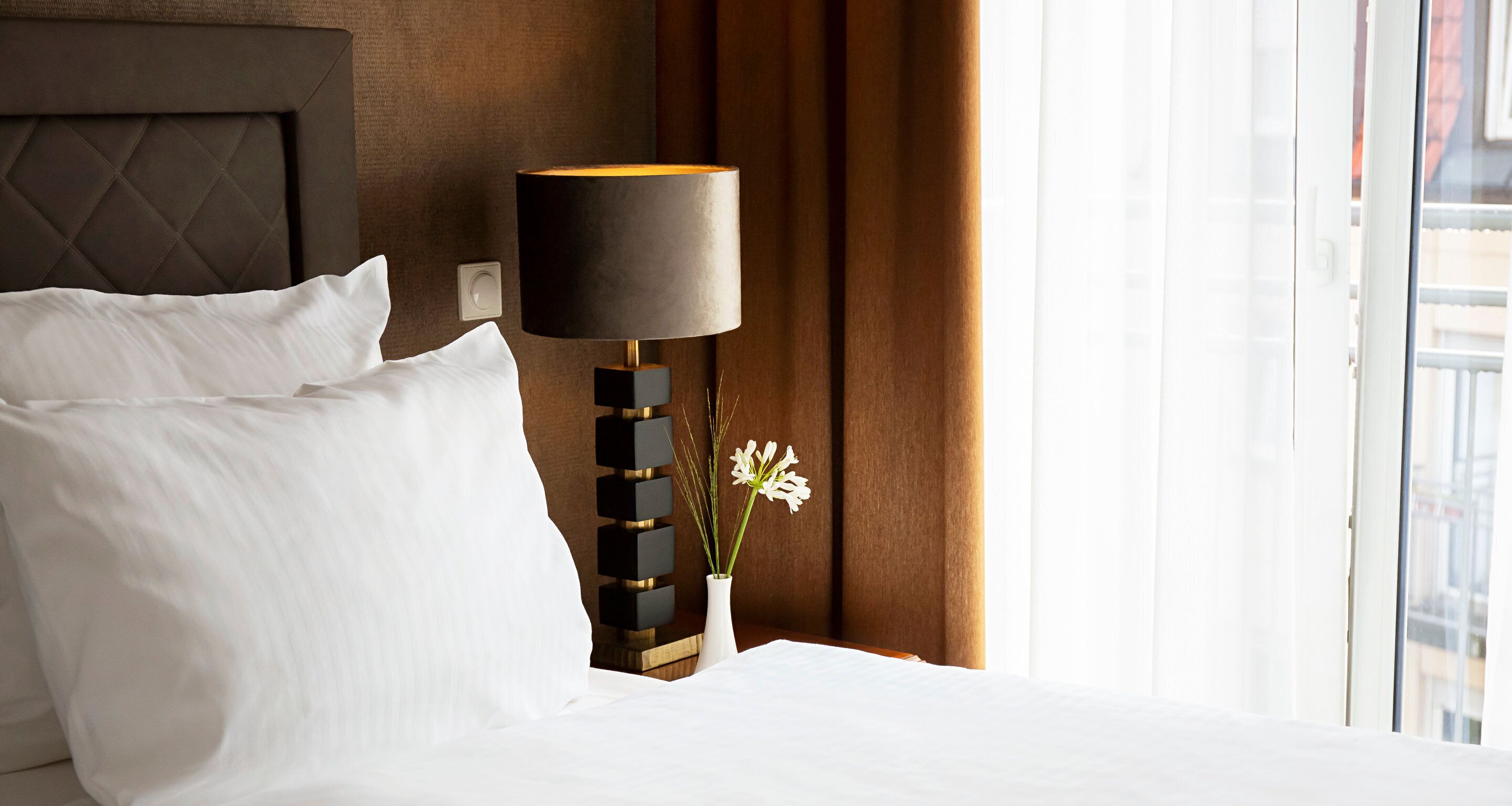 Phòng tiện nghi đơn giản | Khu phòng khách | TV LCD 32-inch có truyền hình vệ tinh, TV 