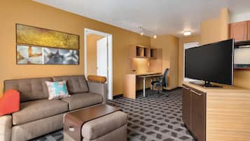 Premium bedding, down duvets, pillow-top beds, desk