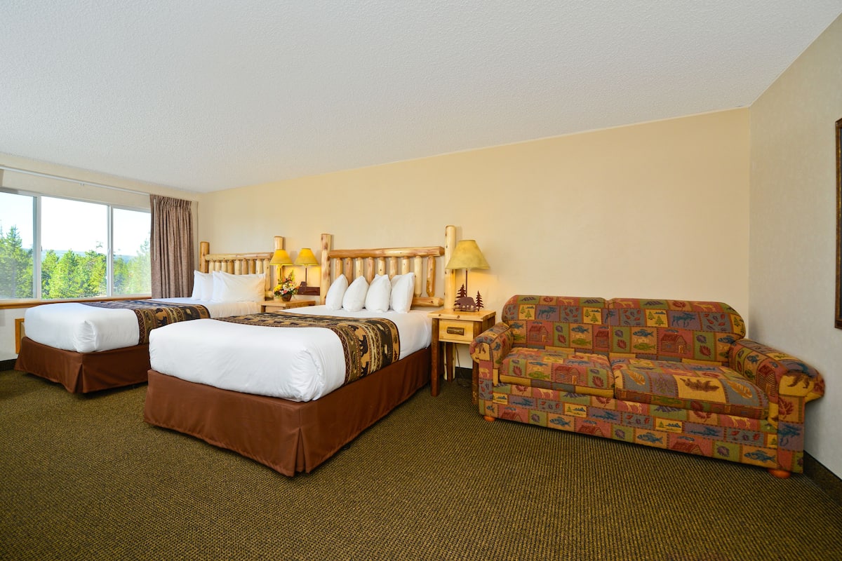 Deluxe Room, 2 Queen Beds (Deluxe Room 2 Queen Beds, Sofa Canyon) | Blackout drapes, iron/ironing board, free WiFi, bed sheets