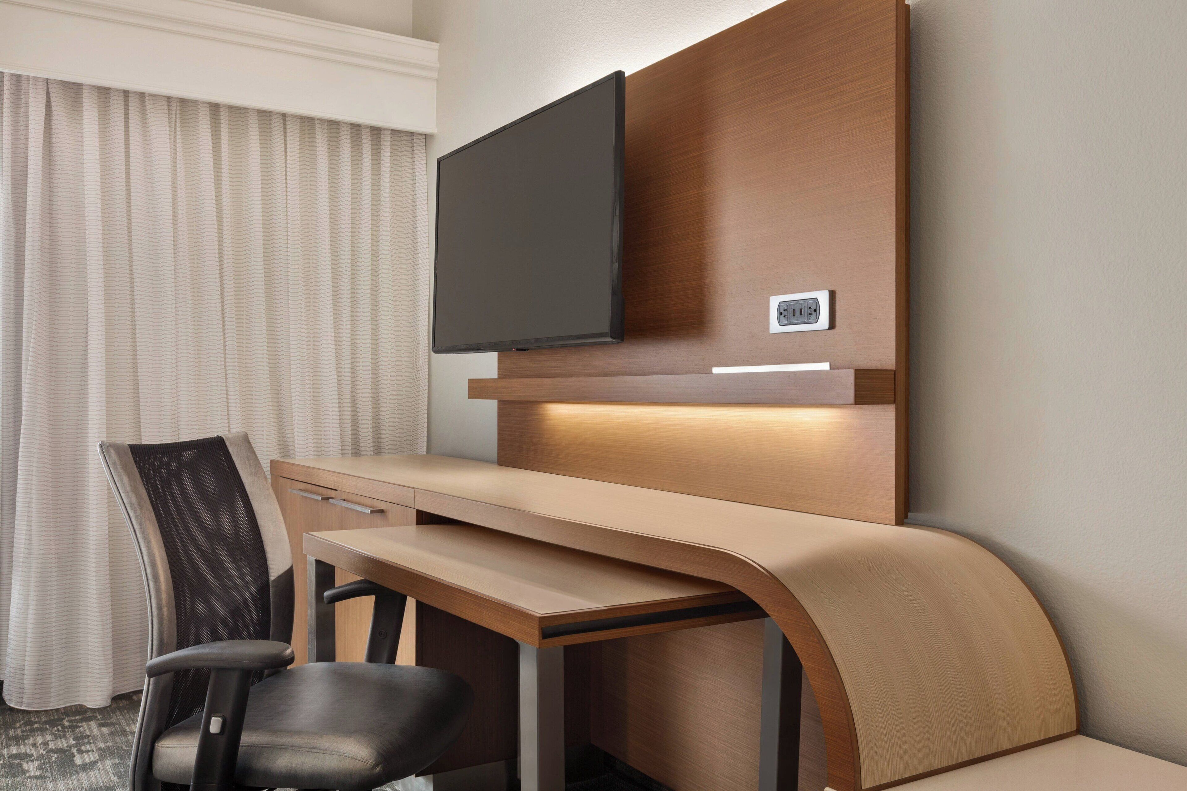 1 bedroom, pillow-top beds, individually decorated