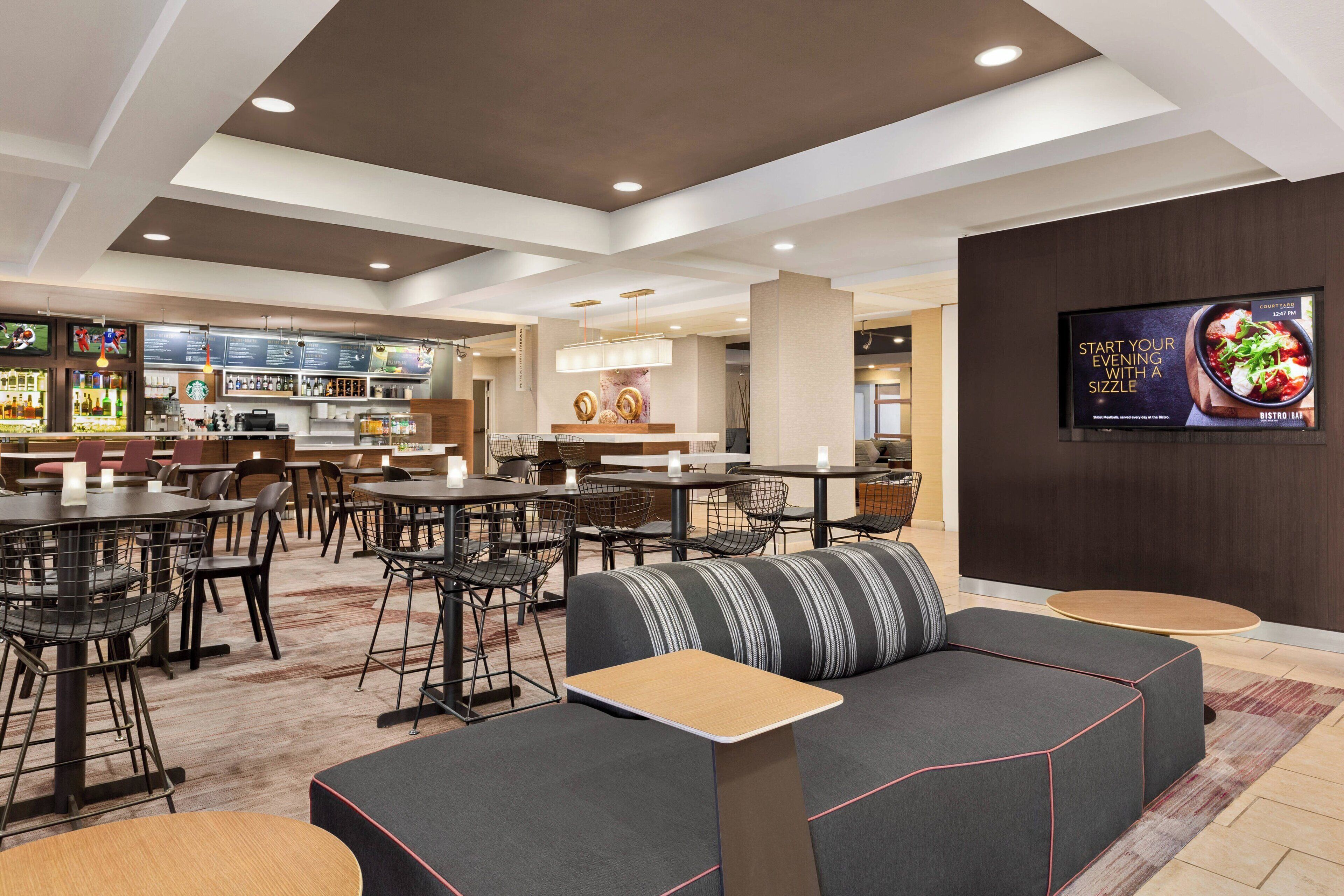 Photo - Courtyard by Marriott Palmdale