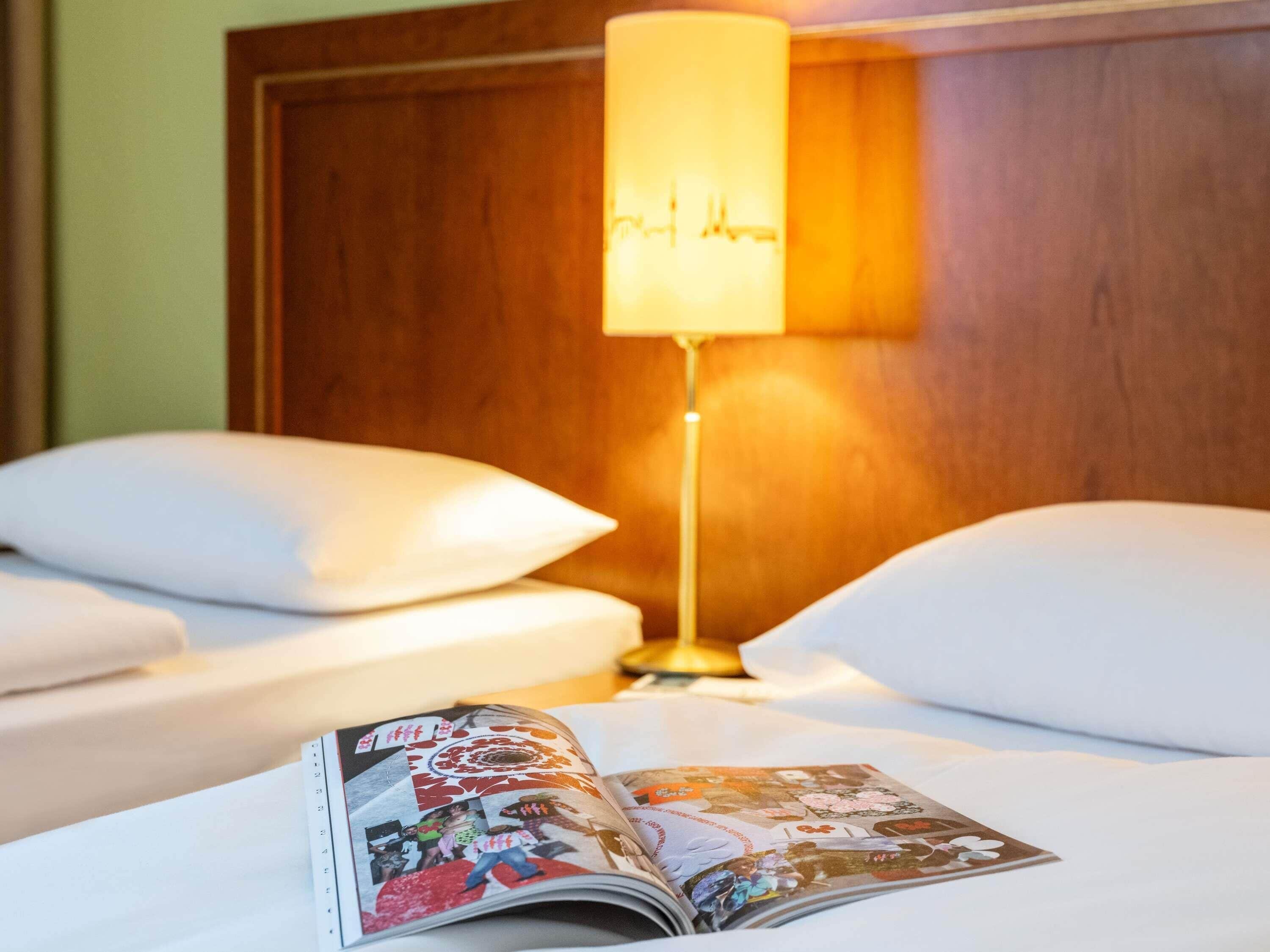 Twin Room, 2 Twin Beds | Desk, iron/ironing board, free cribs/infant beds, free WiFi