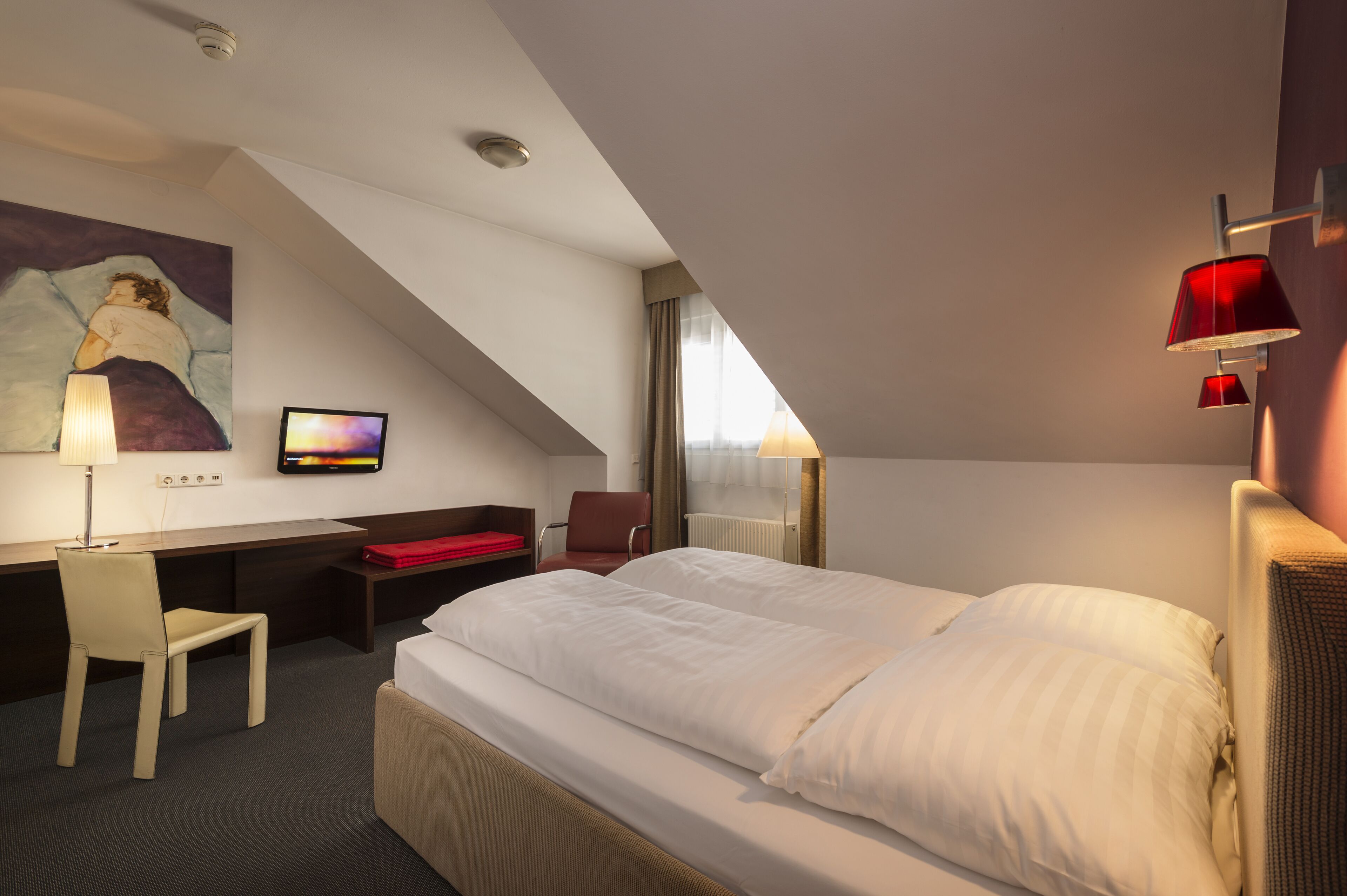 double room | 1 bedroom, premium bedding, pillow-top beds, in-room safe