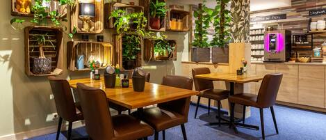 Se sirven desayunos y cenas