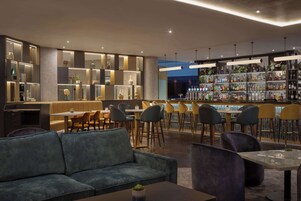Bar (en la propiedad)