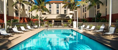 Outdoor pool, pool umbrellas