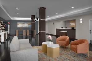 Lobby - Hampton Inn San Diego-Downtown (San Diego)