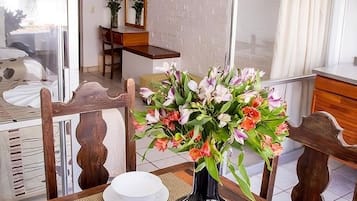 Suíte, 2 camas de casal | Cozinha privada