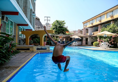 Hotel Vallartasol