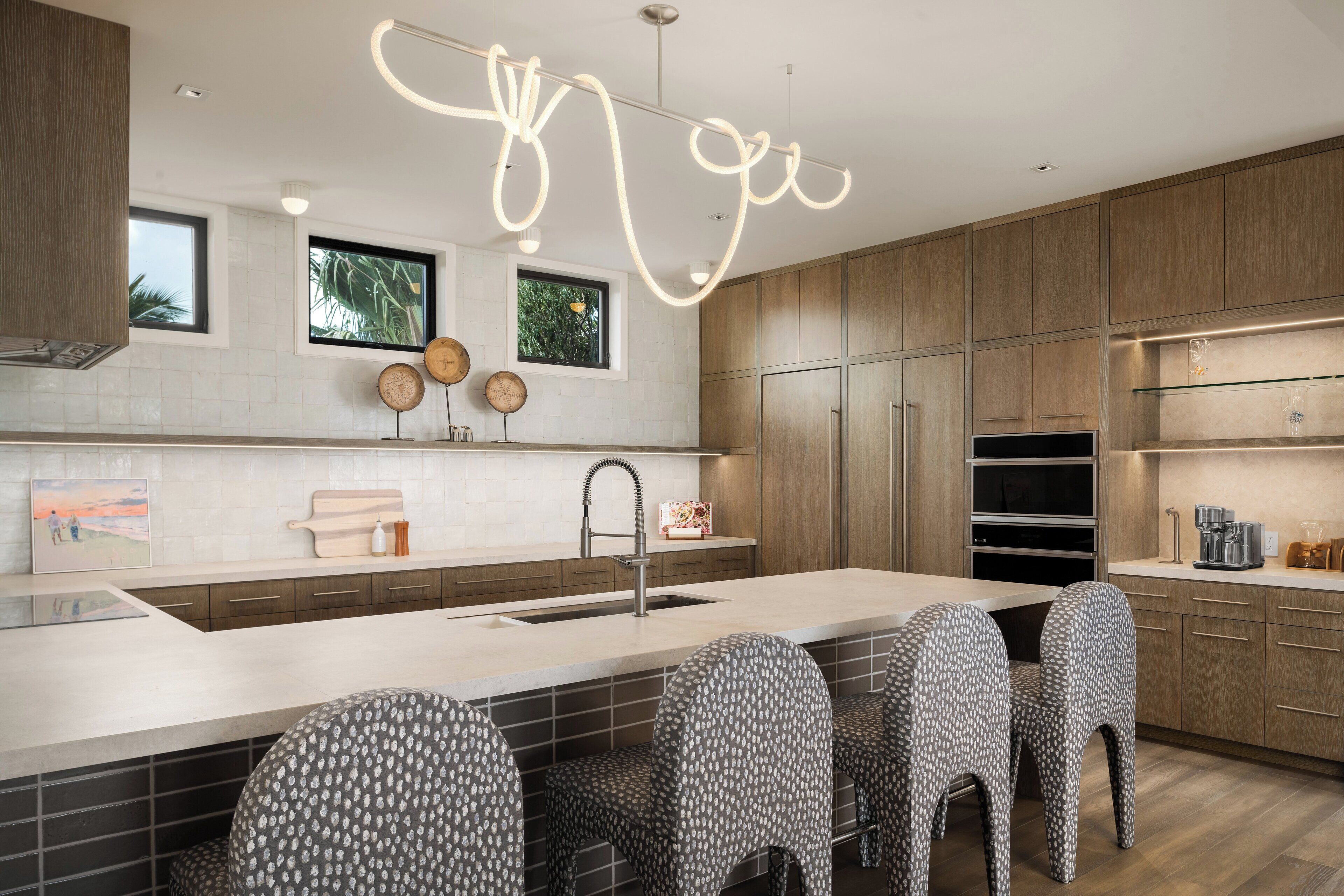 fridge, espresso maker, coffee/tea maker, electric kettle