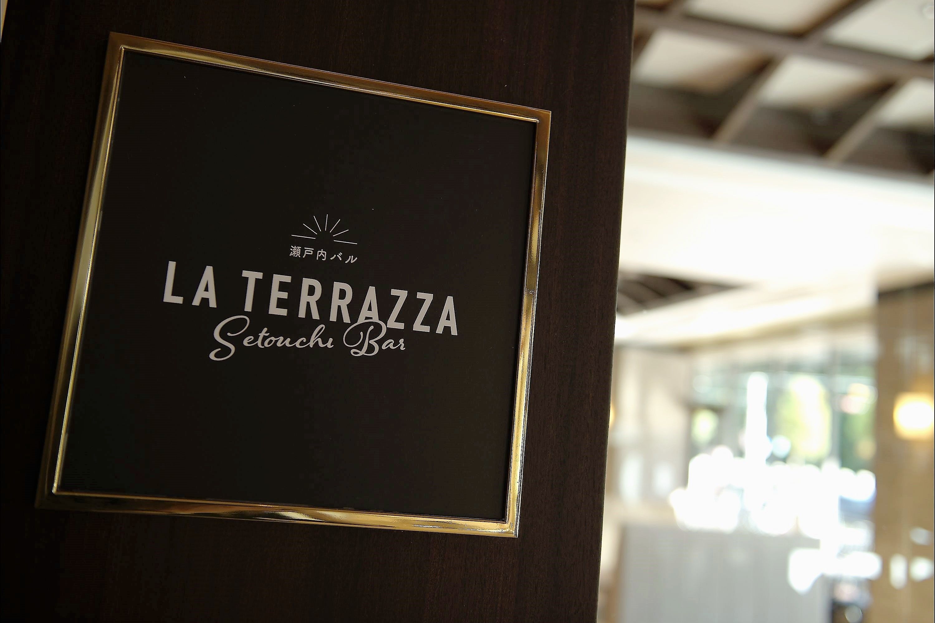 breakfast, lunch and dinner served