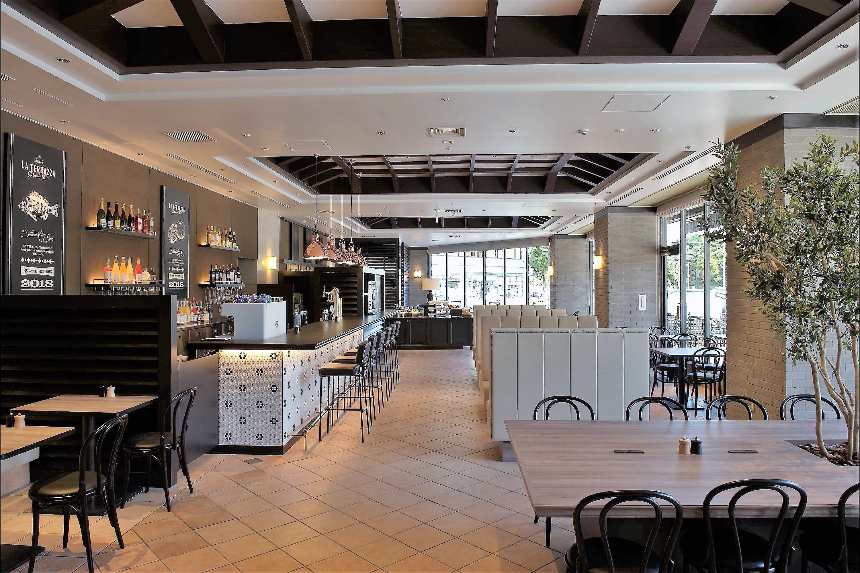 breakfast, lunch and dinner served